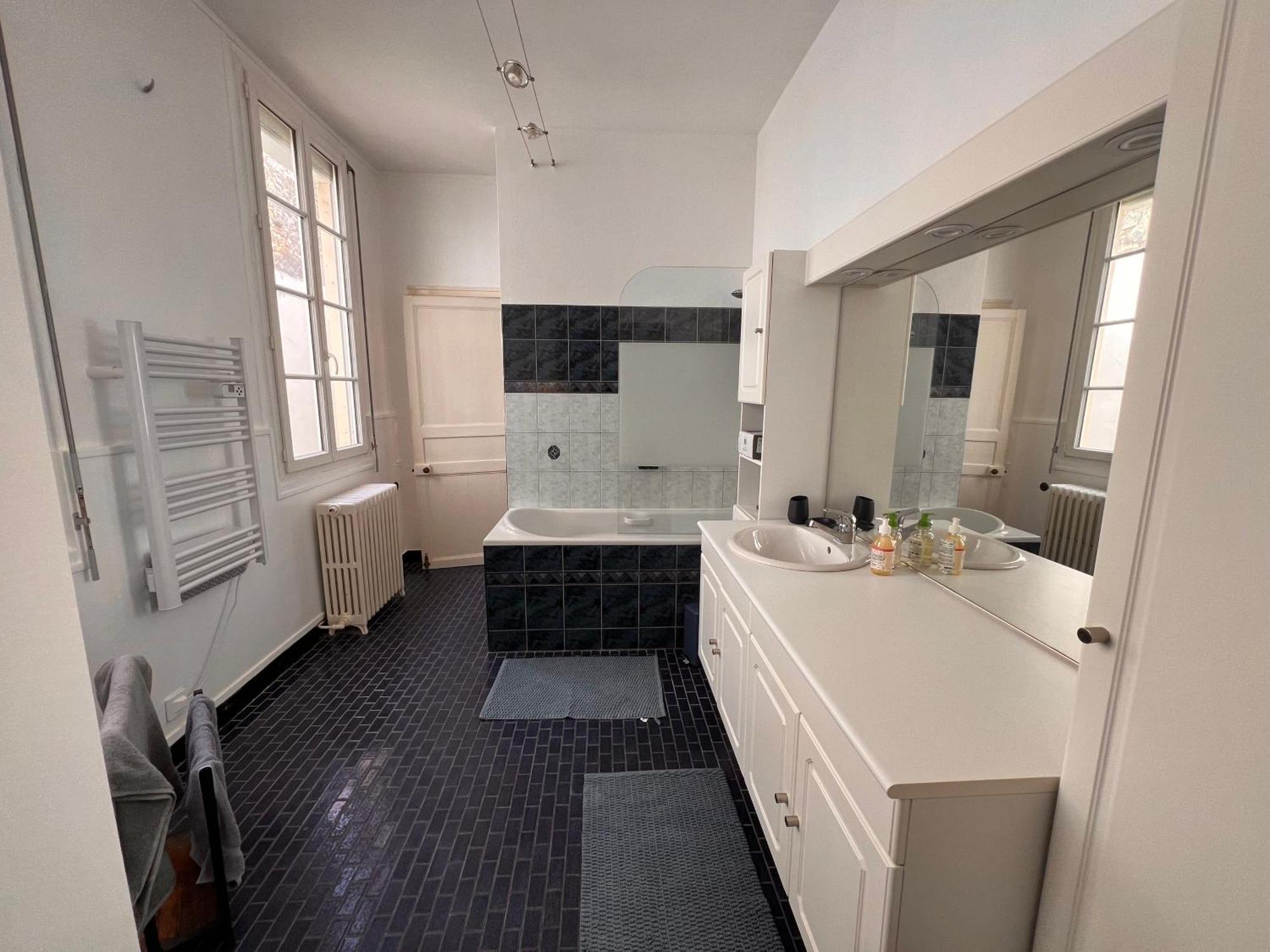 La Colbertine - Charming Apartment In Place Colbert Rochefort  Ngoại thất bức ảnh