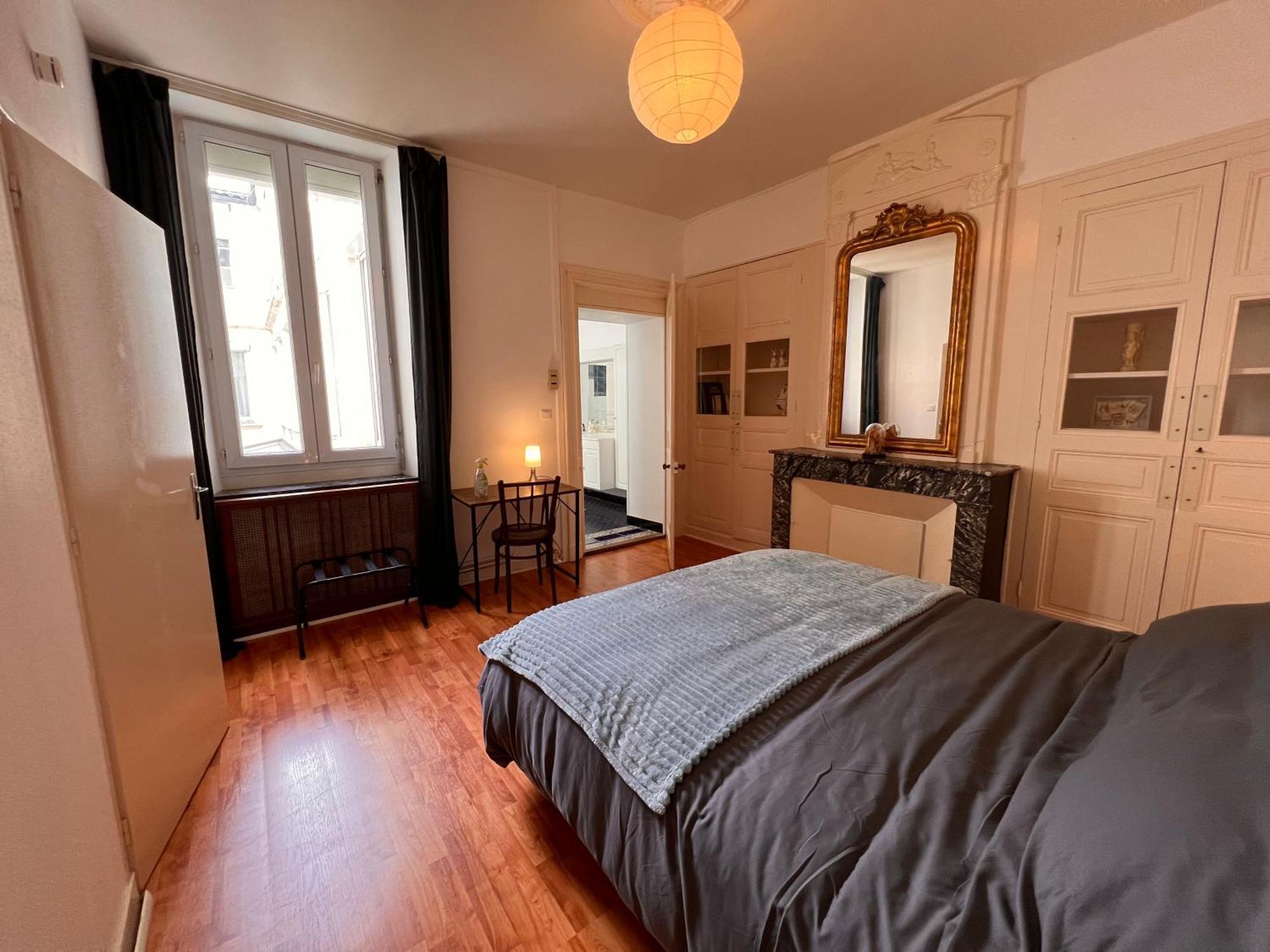 La Colbertine - Charming Apartment In Place Colbert Rochefort  Ngoại thất bức ảnh