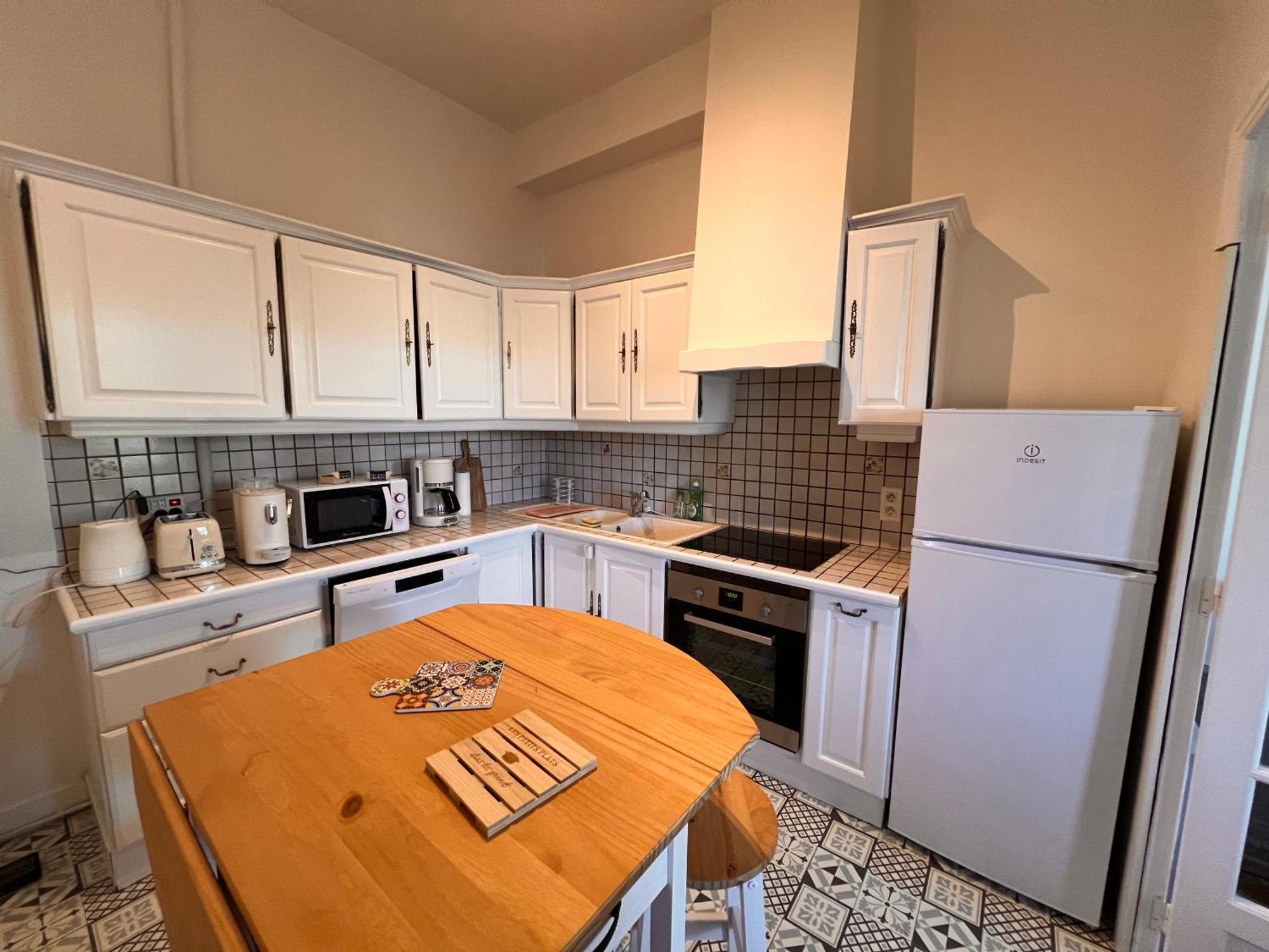 La Colbertine - Charming Apartment In Place Colbert Rochefort  Ngoại thất bức ảnh