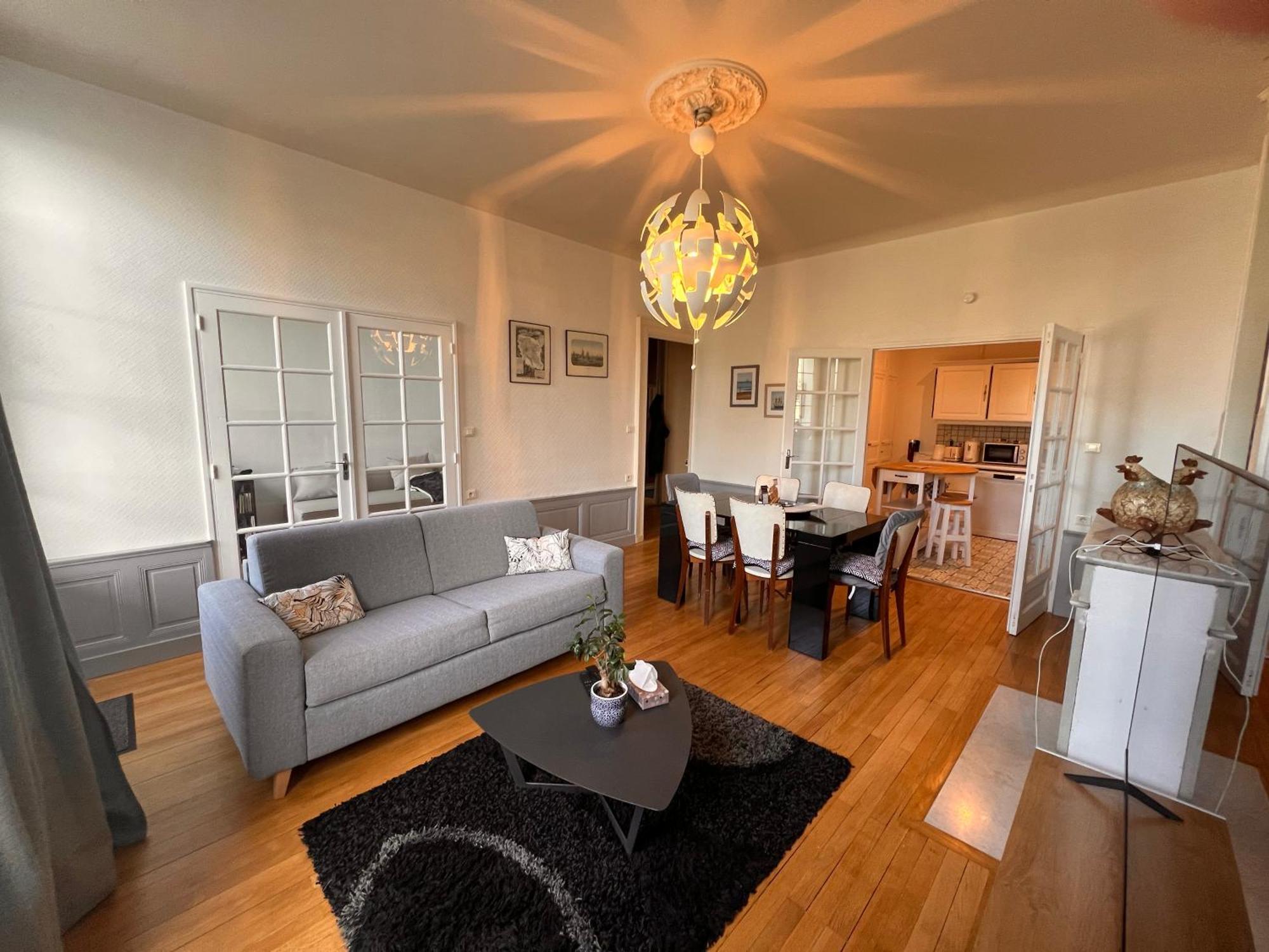 La Colbertine - Charming Apartment In Place Colbert Rochefort  Ngoại thất bức ảnh